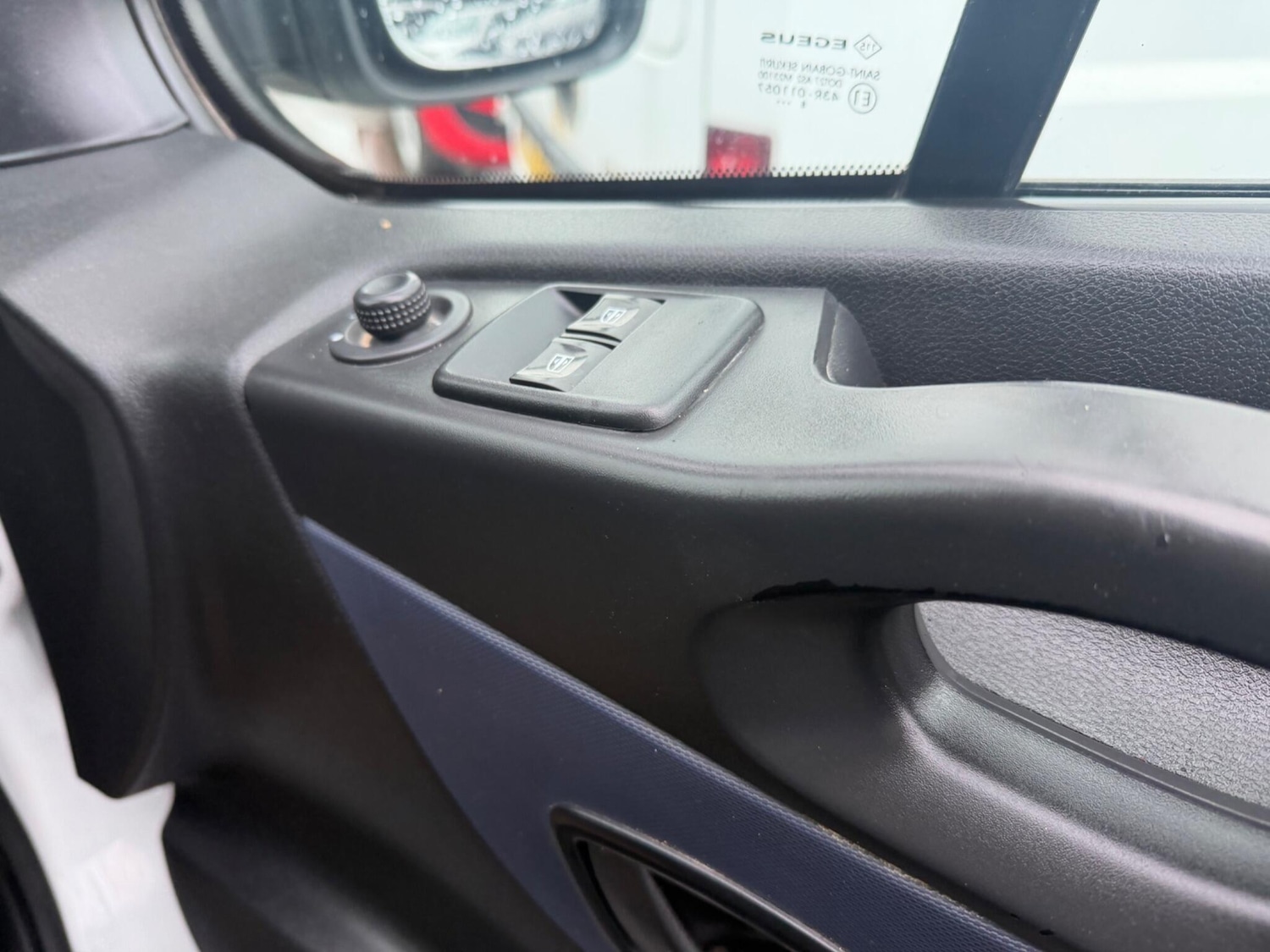 Used Vauxhall Vivaro 2017 for sale - 77559615: Photo 15