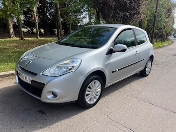 Used Renault Clio 2010 for sale - 75927541: Photo