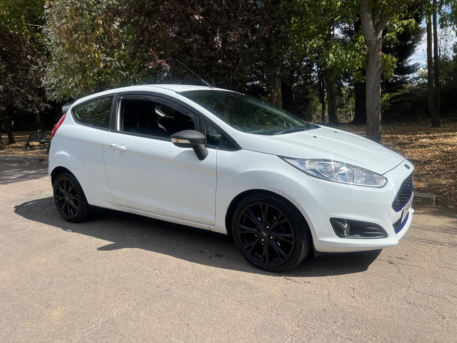Used Ford Fiesta 2014 for sale - 76752957: Photo 1