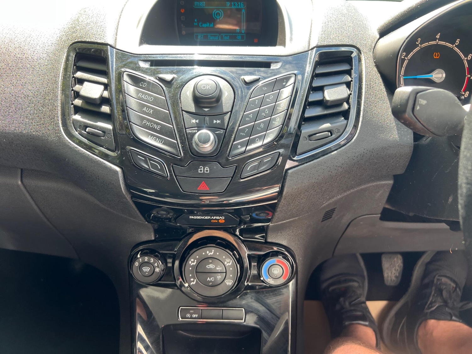 Used Ford Fiesta 2014 for sale - 76752957: Photo 17