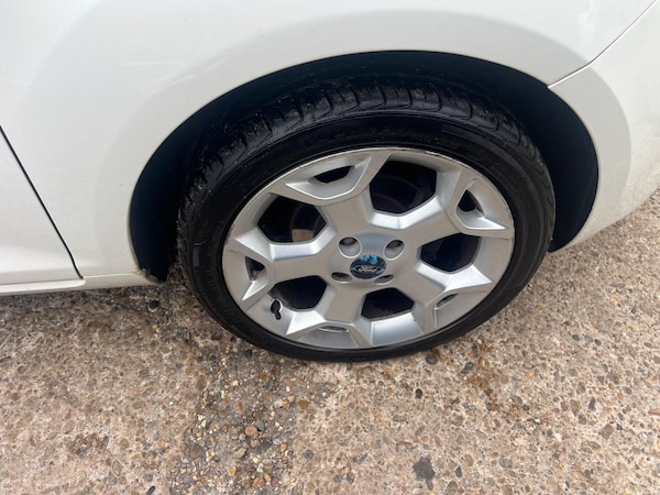 Used Ford Ka 2012 for sale - 76283570: Photo 21