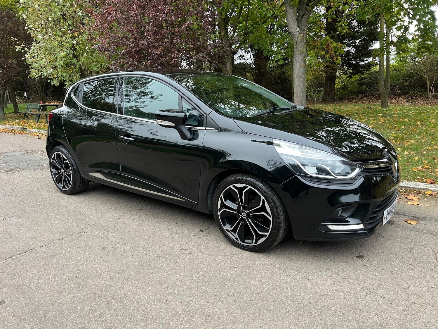 Used Renault Clio 2019 for sale - 76377198: Photo 1