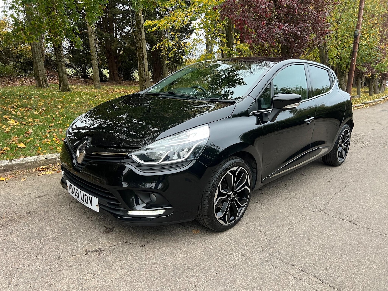 Used Renault Clio 2019 for sale - 76377198: Photo 2