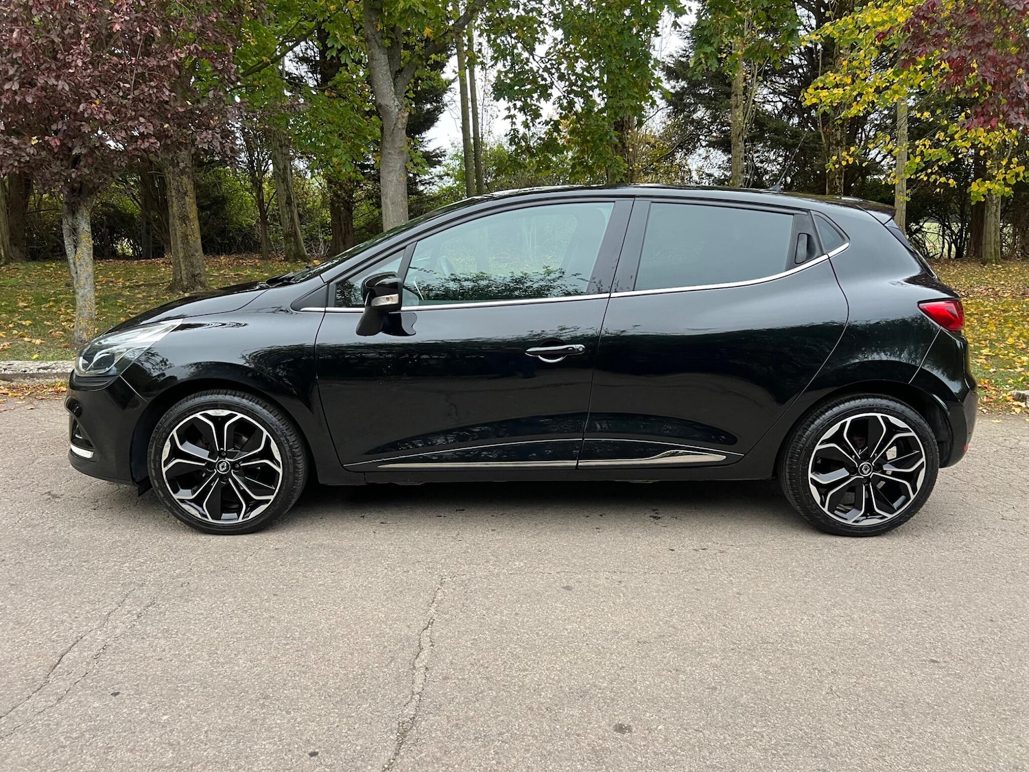 Used Renault Clio 2019 for sale - 76377198: Photo 6