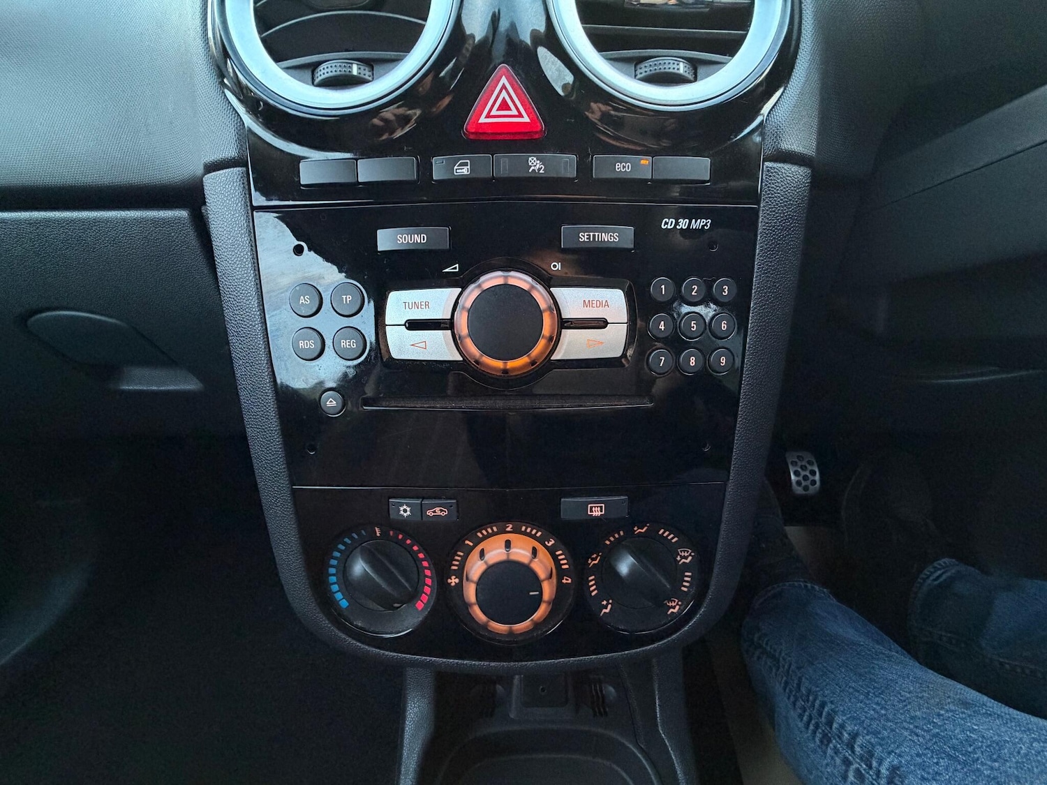 Used Vauxhall Corsa 2014 for sale - 77203645: Photo 18