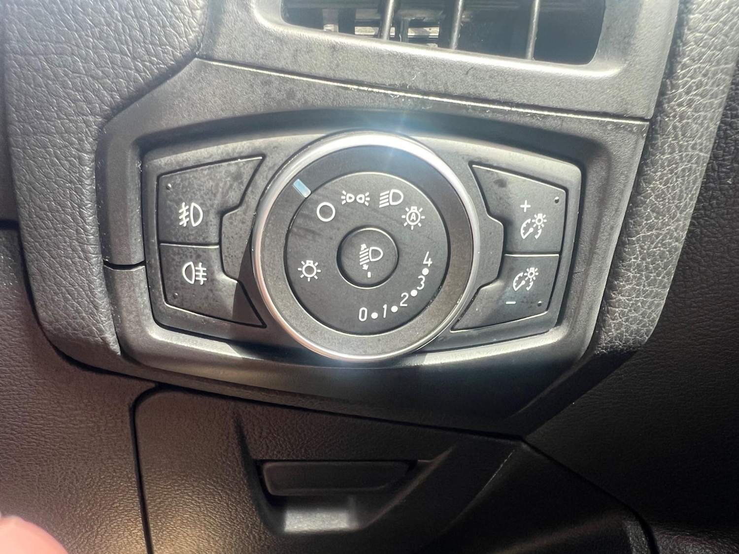 Used Ford Focus 2016 for sale - 77057404: Photo 19