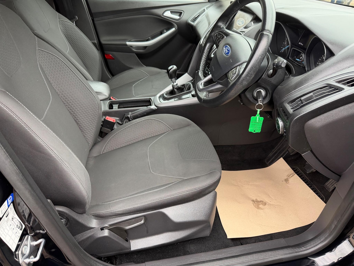 Used Ford Focus 2017 for sale - 76522077: Photo 11