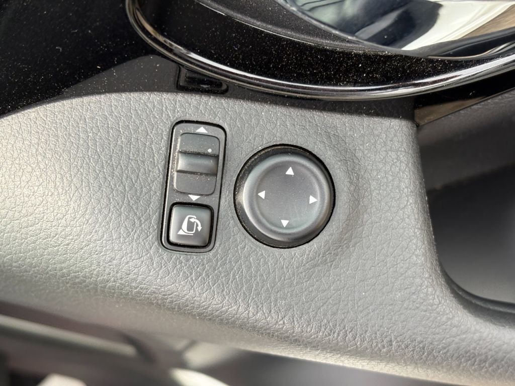 Used Nissan Qashqai 2017 for sale - 78199792: Photo 18