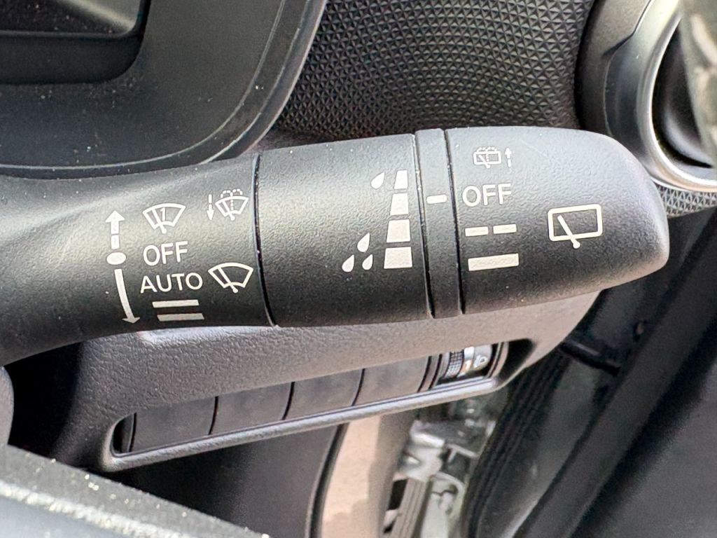 Used Nissan Juke 2024 for sale - 77715509: Photo 37