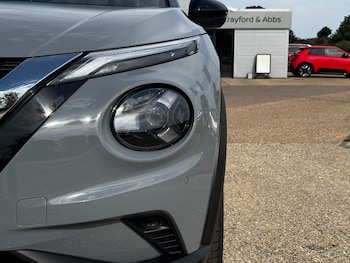 Used Aston Martin V8 2026 for sale - 79417549: Photo