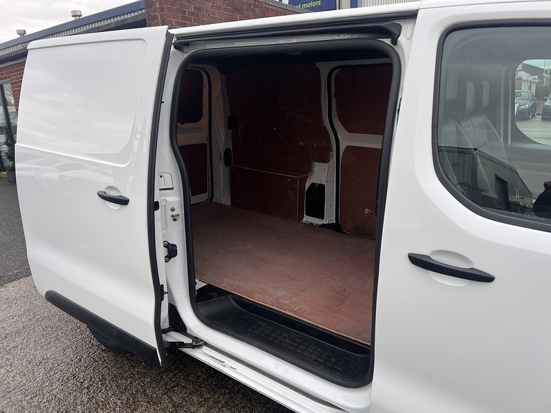 Used Vauxhall Vivaro 2022 for sale - 77154052: Photo 20