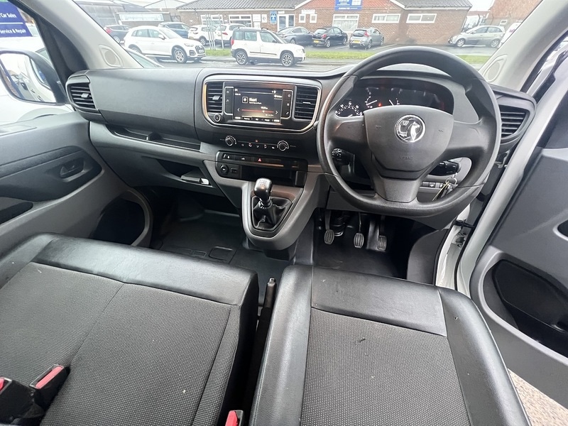 Used Vauxhall Vivaro 2022 for sale - 77154052: Photo 3