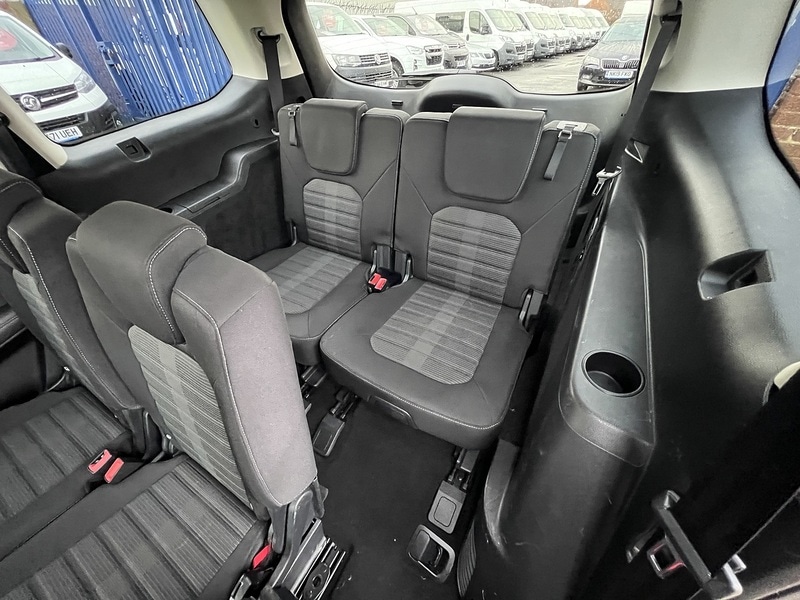 Used Ford Galaxy 2025 for sale - 76848503: Photo 17