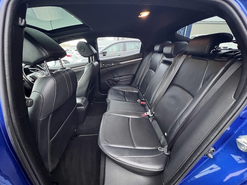 Used Honda Civic 2019 for sale - 76934901: Photo 19