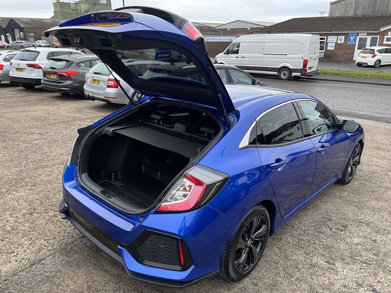 Used Honda Civic 2019 for sale - 76934901: Photo 22
