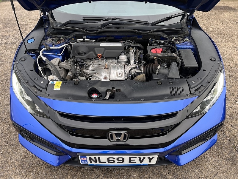 Used Honda Civic 2019 for sale - 76934901: Photo 24