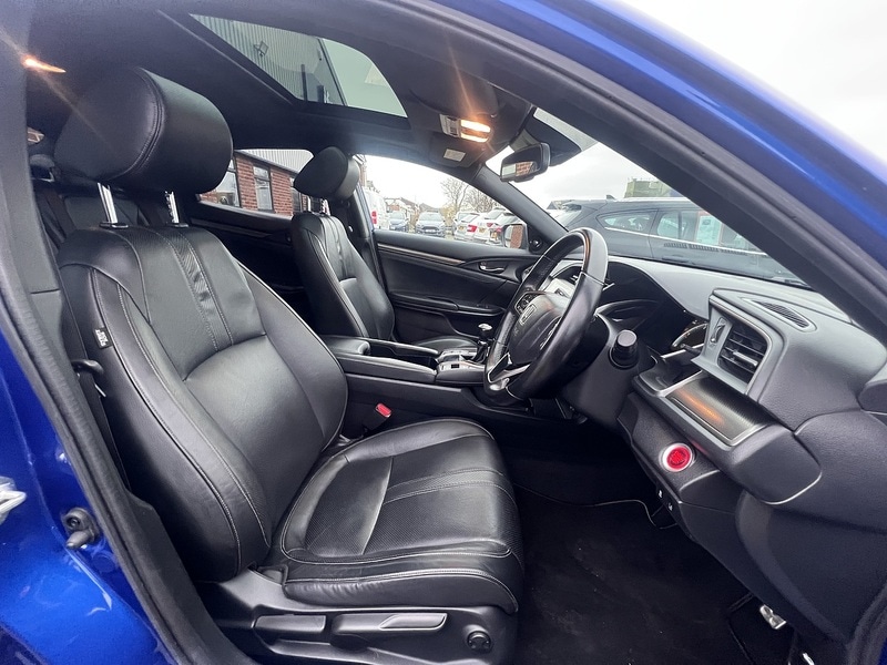 Used Honda Civic 2019 for sale - 76934901: Photo 3