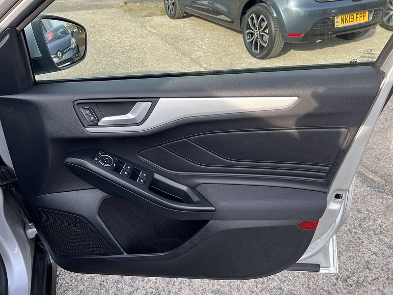 Used Ford Focus 2026 for sale - 77990208: Photo 16