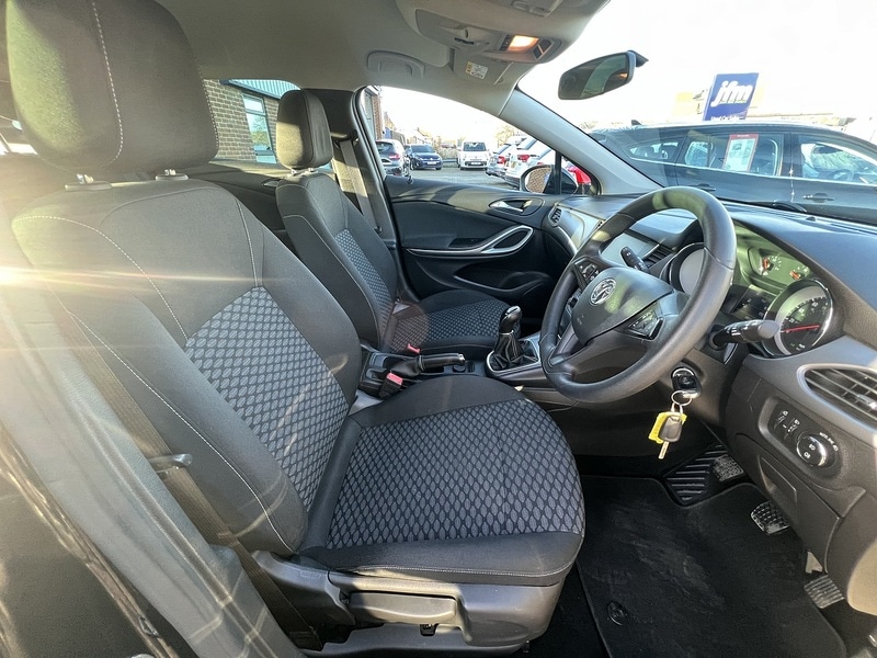 Used Vauxhall Astra 2025 for sale - 76950809: Photo 3