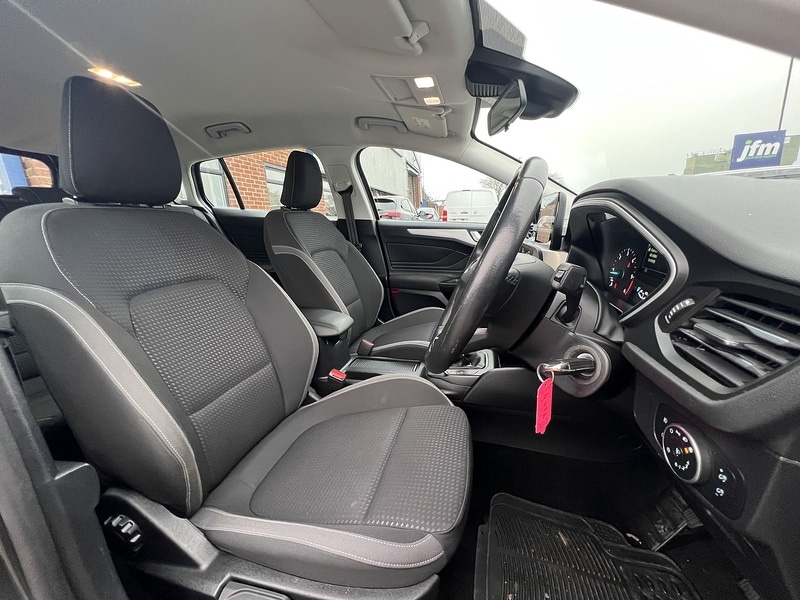 Used Ford Focus 2025 for sale - 77517535: Photo 3