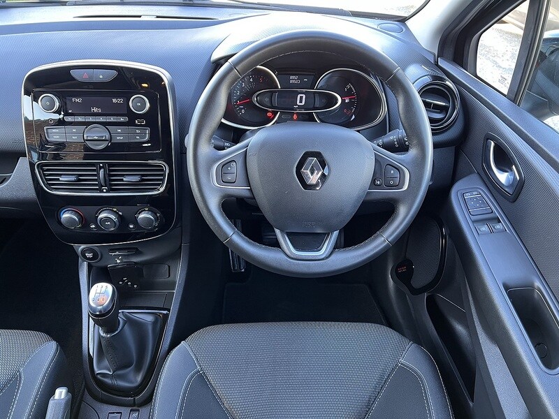 Used Renault Clio for sale - 76029738: Photo 11