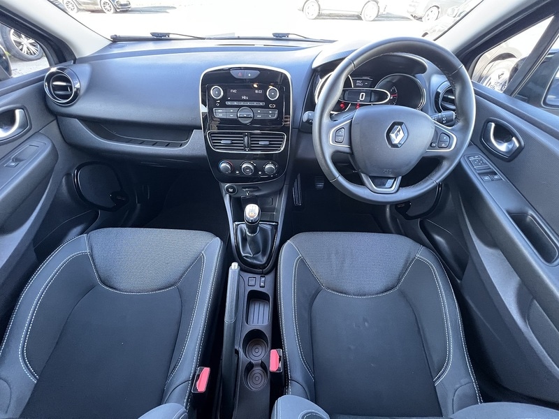 Used Renault Clio for sale - 76029738: Photo 2