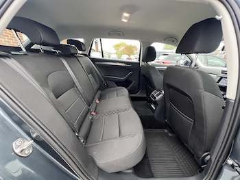 Used Skoda Superb 2019 for sale - 76299786: Photo