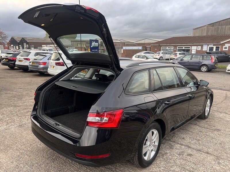 Used Skoda Superb 2025 for sale - 76454881: Photo 18