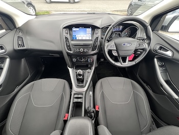 Used Ford Focus 2017 for sale - 79445805: Photo