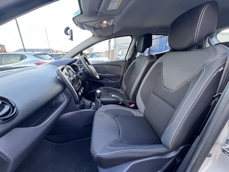 Used Renault Clio 2025 for sale - 76582954: Photo 14