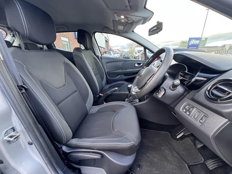 Used Renault Clio 2025 for sale - 76582954: Photo 3