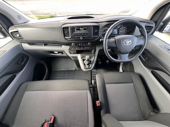 Used Toyota PROACE CITY Verso 2022 for sale - 79494592: Photo