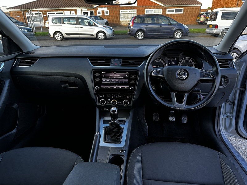 Used Skoda Octavia for sale - 76368331: Photo 2