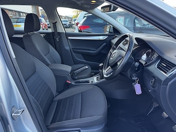 Used Skoda Octavia 2020 for sale - 76368331: Photo