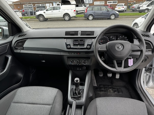 Used Skoda Fabia 2016 for sale - 76304480: Photo 2