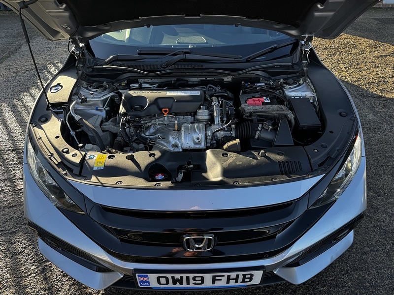 Used Honda Civic 2019 for sale - 76346079: Photo 10