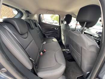 Used Renault Clio 2018 for sale - 74954785: Photo