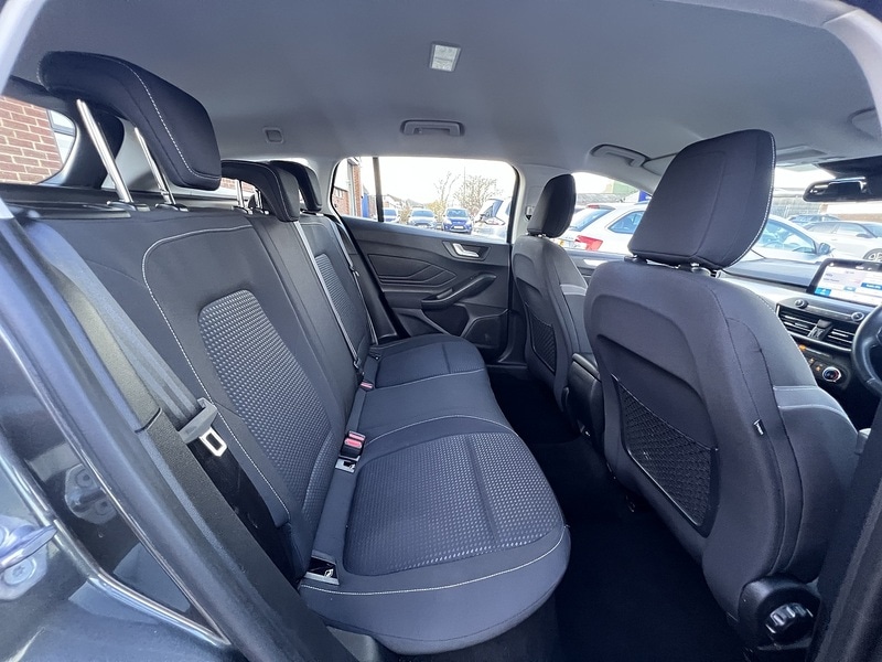 Used Ford Focus 2025 for sale - 76848498: Photo 4