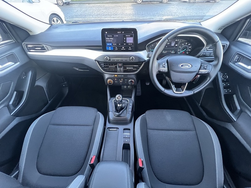 Used Ford Focus 2025 for sale - 76748910: Photo 2