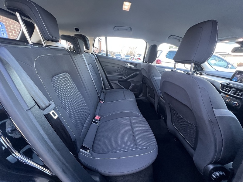 Used Ford Focus 2025 for sale - 76748910: Photo 4