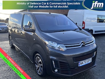 1.5 BlueHDi Feel M [8-Seat] Euro 6