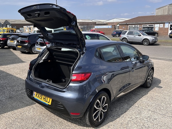 Used Renault Clio 2019 for sale - 75662456: Photo 18