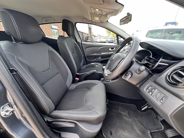Used Renault Clio 2019 for sale - 75662456: Photo 3