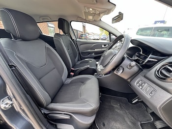 Used Renault Clio 2025 for sale - 75662456: Photo