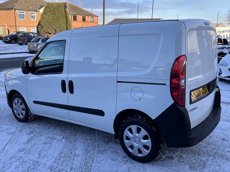 Used Vauxhall Combo 2017 for sale - 77118262: Photo 8