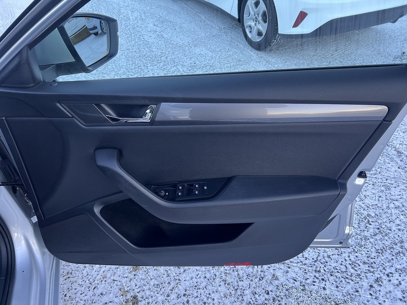 Used Skoda Superb 2025 for sale - 77172817: Photo 16