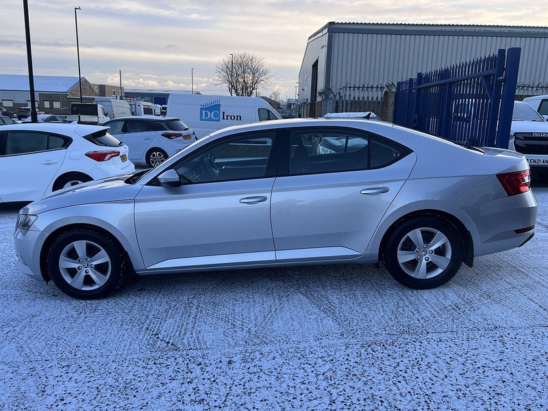 Used Skoda Superb 2025 for sale - 77172817: Photo 9