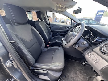 Used Renault Clio 2019 for sale - 78242115: Photo