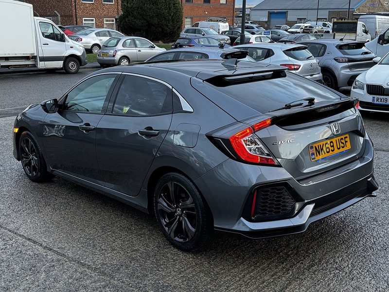 Used Honda Civic 2019 for sale - 76986548: Photo 8