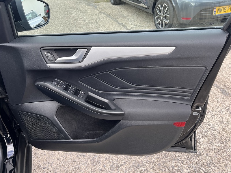 Used Ford Focus for sale - 77891408: Photo 18